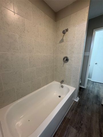 1485 Brook Meadow Circle, Lancaster, TX 75134