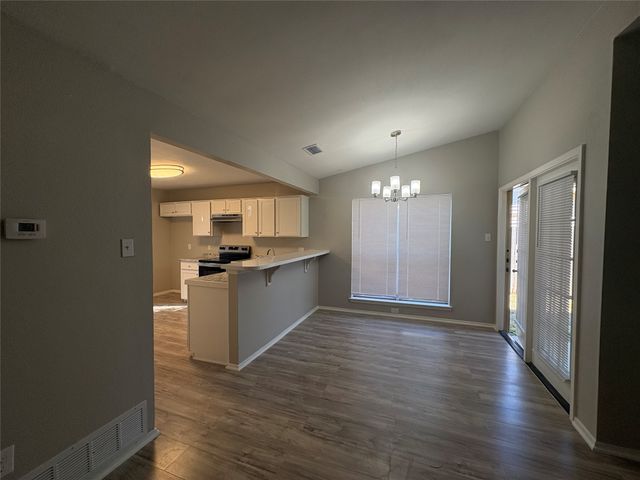 1485 Brook Meadow Circle, Lancaster, TX 75134