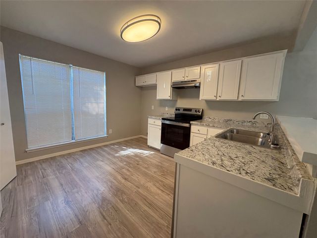 1485 Brook Meadow Circle, Lancaster, TX 75134