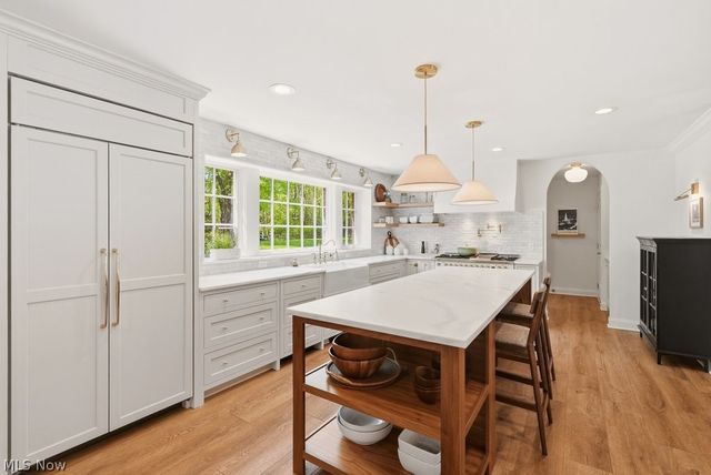 9026 Frost Lane, Brecksville, OH 44141