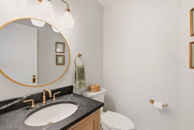 9026 Frost Lane, Brecksville, OH 44141