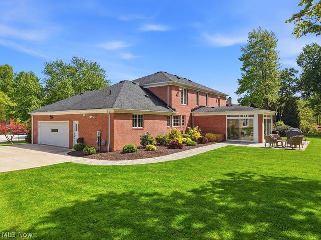 9026 Frost Lane, Brecksville, OH 44141