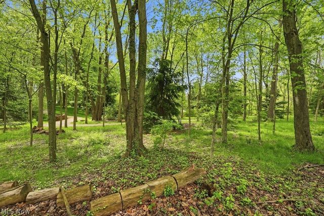 9026 Frost Lane, Brecksville, OH 44141