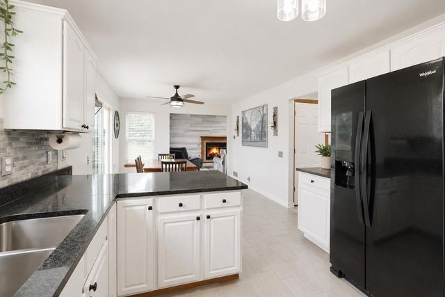 555 Lake Park Drive, Valparaiso, IN 46385
