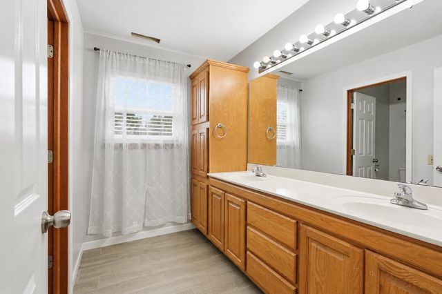 555 Lake Park Drive, Valparaiso, IN 46385