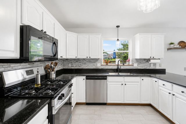 555 Lake Park Drive, Valparaiso, IN 46385
