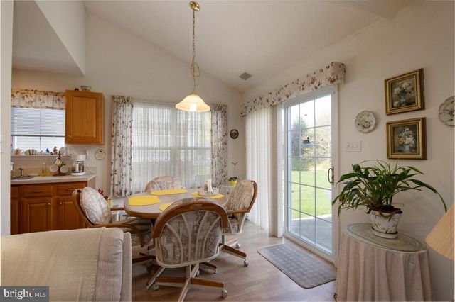 210 OAK HILL LN, Reading, PA 19610