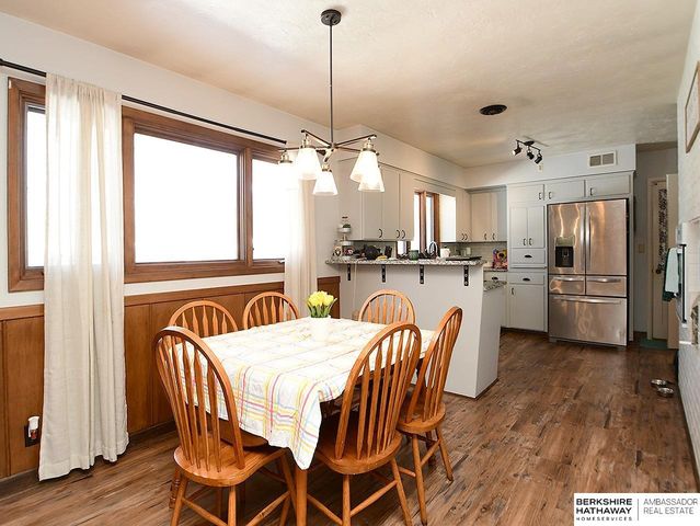 1932 Monterey Drive, Lincoln, NE 68506