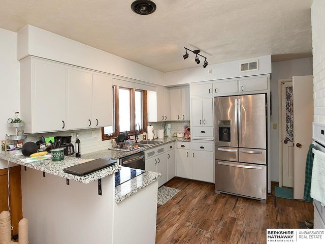 1932 Monterey Drive, Lincoln, NE 68506