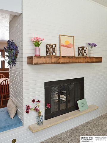 1932 Monterey Drive, Lincoln, NE 68506