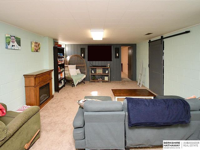 1932 Monterey Drive, Lincoln, NE 68506