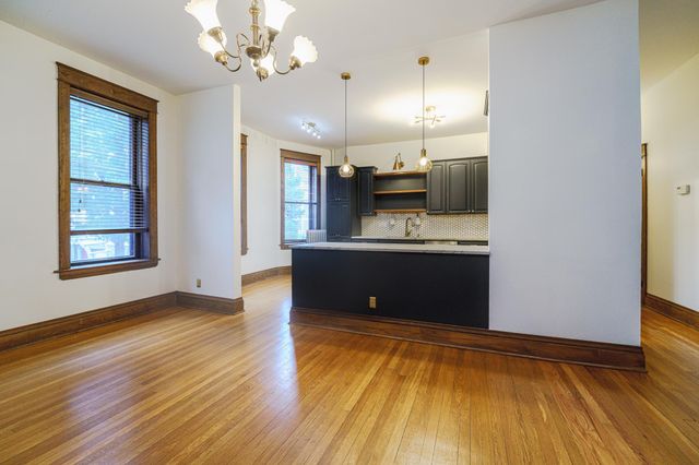 223 Arundel Street 1, Saint Paul, MN 55102