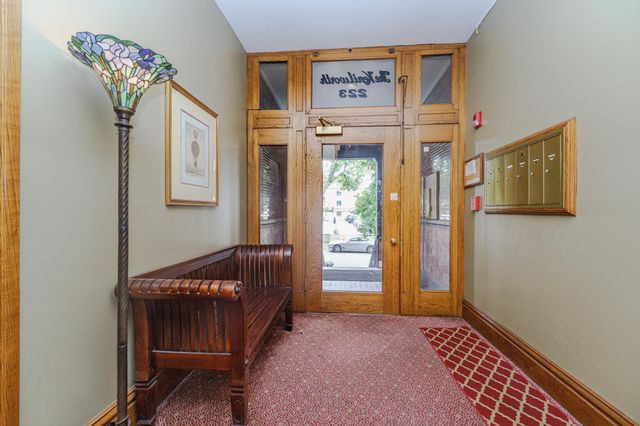 223 Arundel Street 1, Saint Paul, MN 55102