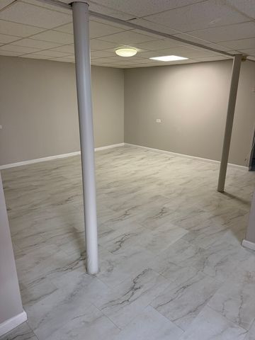 7736 W Strong Street, Norridge, IL 60706