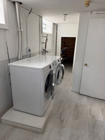 7736 W Strong Street, Norridge, IL 60706