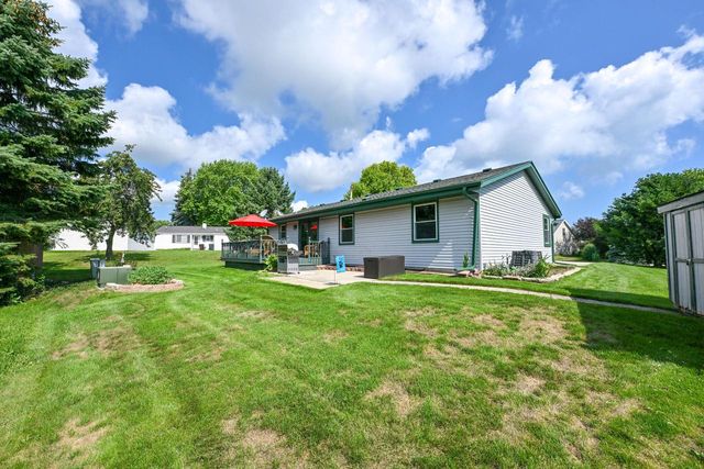 2845 Sandpiper LANE, Racine, WI 53402