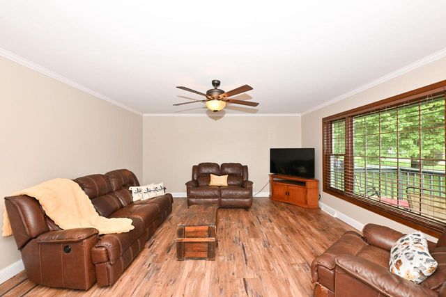 2845 Sandpiper LANE, Racine, WI 53402