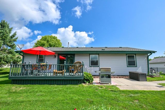 2845 Sandpiper LANE, Racine, WI 53402