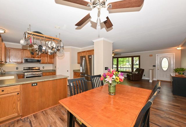 2845 Sandpiper LANE, Racine, WI 53402