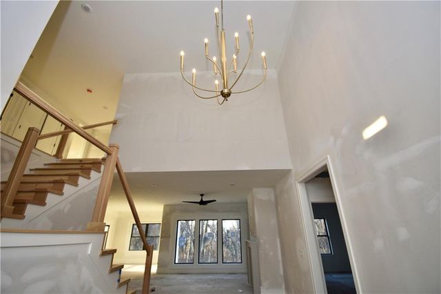 7644 N Booth Avenue, Kansas City, MO 64158