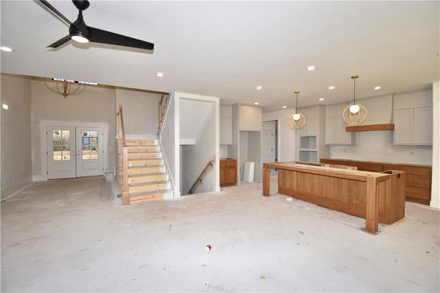 7644 N Booth Avenue, Kansas City, MO 64158