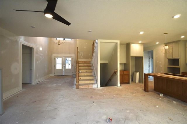 7644 N Booth Avenue, Kansas City, MO 64158