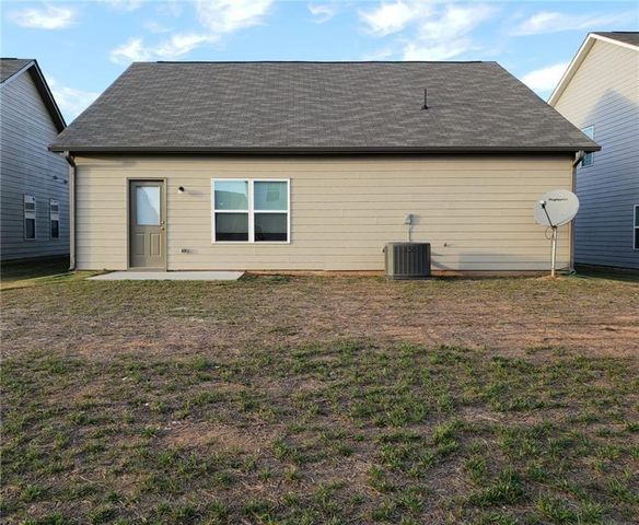 939 Independence Avenue, Pendergrass, GA 30567
