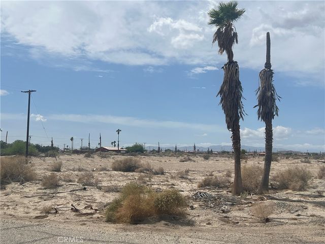 1325 Leeward Avenue, Thermal, CA 92274