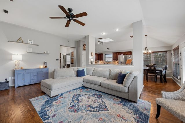 6917 Laurel Canyon Terrace, Fort Worth, TX 76132