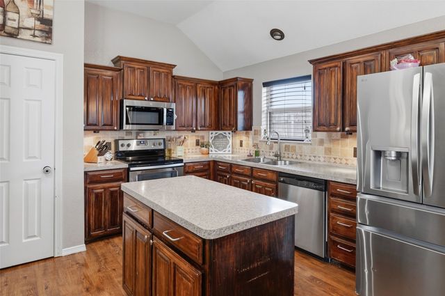 6917 Laurel Canyon Terrace, Fort Worth, TX 76132