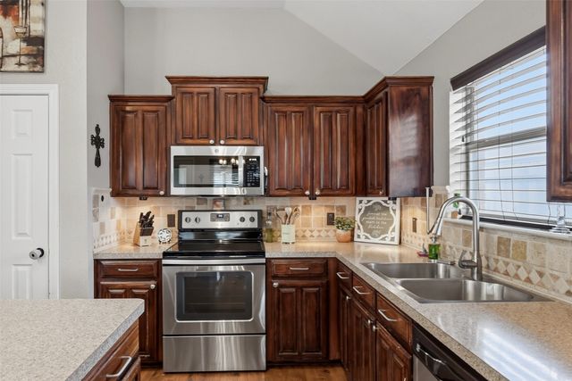 6917 Laurel Canyon Terrace, Fort Worth, TX 76132