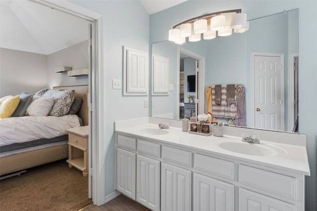 6917 Laurel Canyon Terrace, Fort Worth, TX 76132