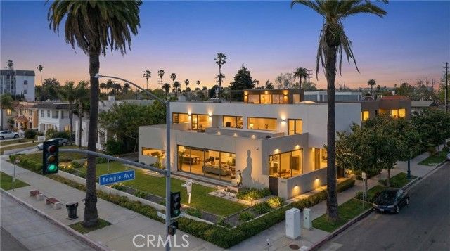 2767 E Ocean, Long Beach, CA 90803