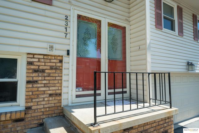 2317 S 119Th Court, Omaha, NE 68144