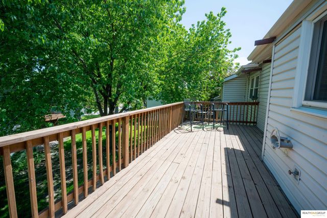 2317 S 119Th Court, Omaha, NE 68144