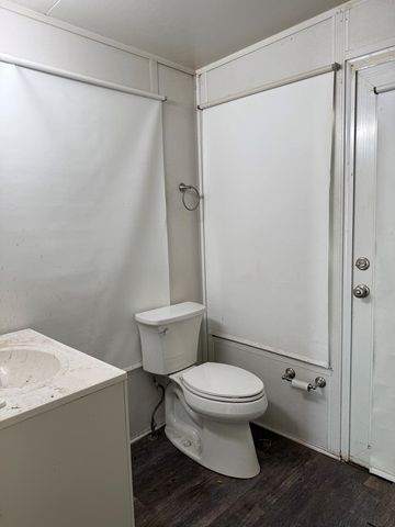 2915 Riverside Dr, Kerrville, TX 78028