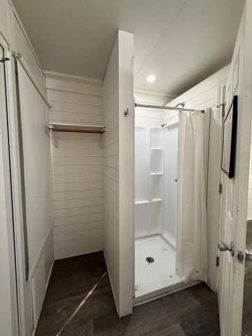 2915 Riverside Dr, Kerrville, TX 78028