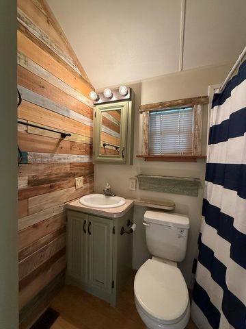 2915 Riverside Dr, Kerrville, TX 78028