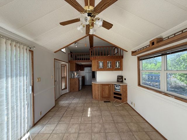 2915 Riverside Dr, Kerrville, TX 78028