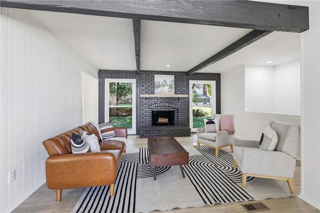 10223 Rosehill Road, Lenexa, KS 66215