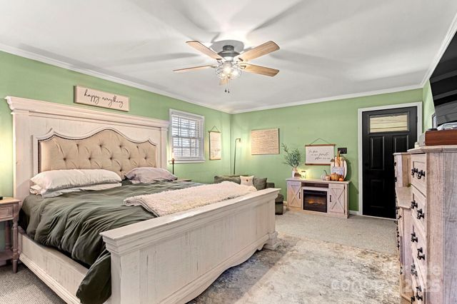 912 Parkwood Road, Shelby, NC 28152