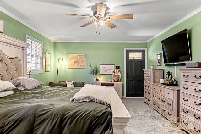 912 Parkwood Road, Shelby, NC 28152