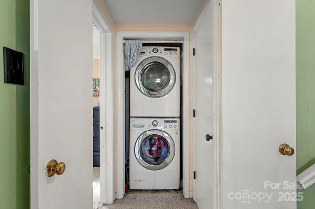 912 Parkwood Road, Shelby, NC 28152