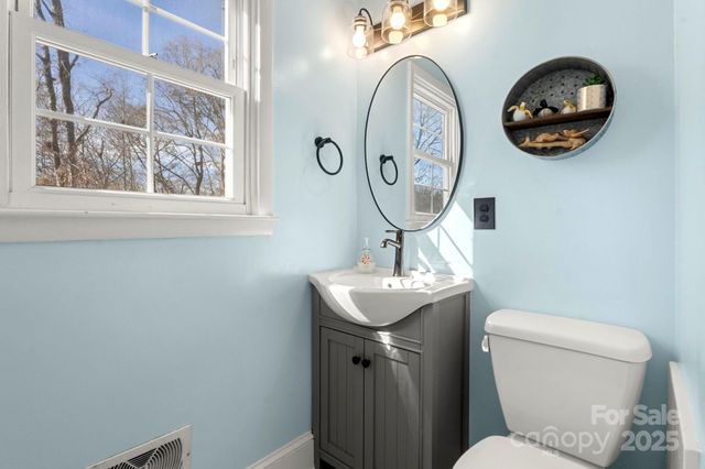 912 Parkwood Road, Shelby, NC 28152