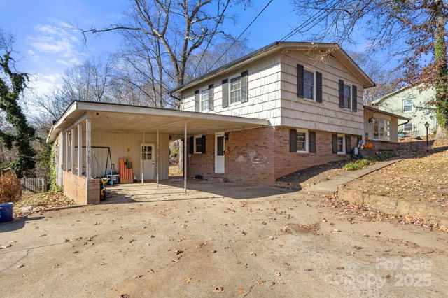 912 Parkwood Road, Shelby, NC 28152