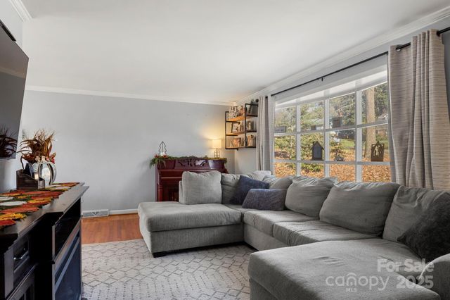 912 Parkwood Road, Shelby, NC 28152