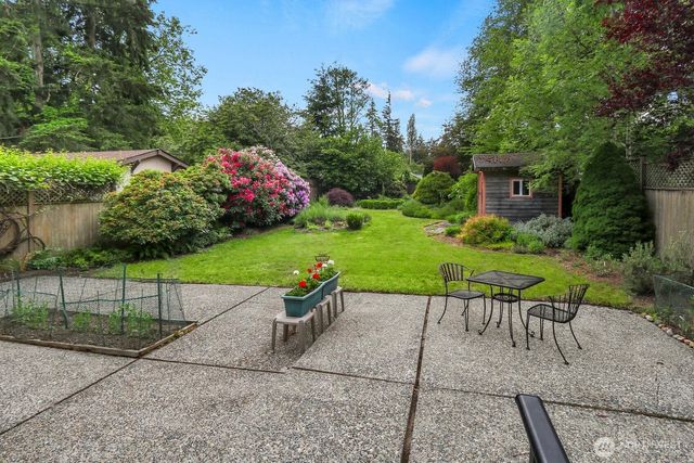 13325 19th Avenue NE, Seattle, WA 98125