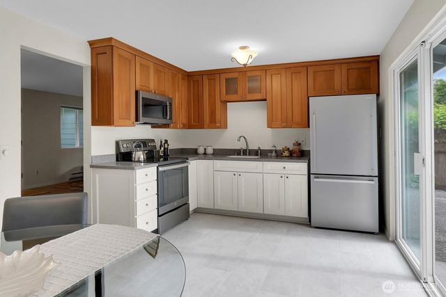 13325 19th Avenue NE, Seattle, WA 98125