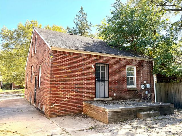 10897 Lakepointe Street, Detroit, MI 48224