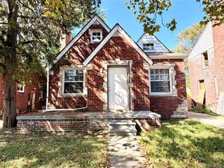 10897 Lakepointe Street, Detroit, MI 48224